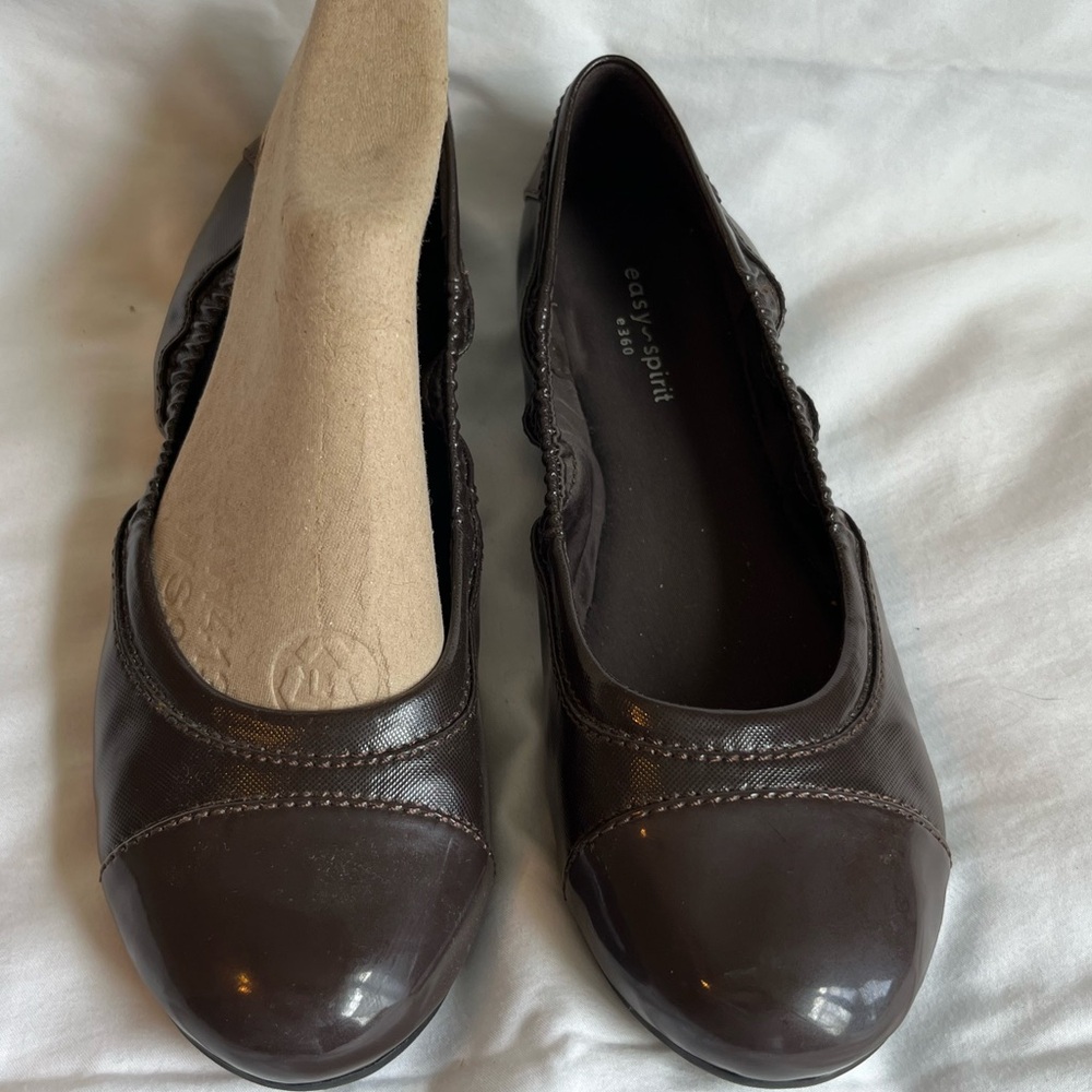 Easy Spirit brown ballet flats size 9 1/2